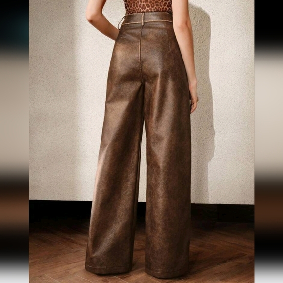 Retro Distressed Wash PU Leather Pocket Pants, Women New Year Outfit - Picture 4 of 4